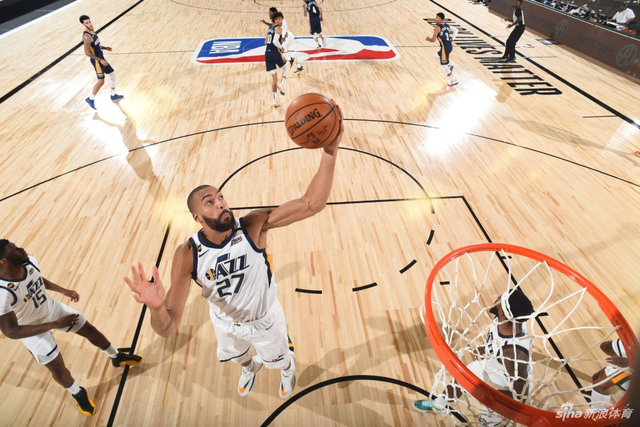 的指引下 的指引下