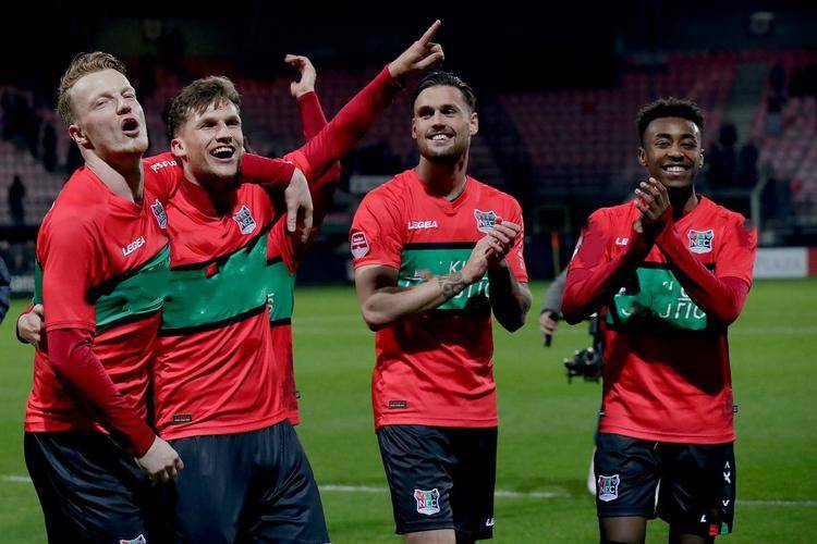 迪亚基特在 迪亚基特在