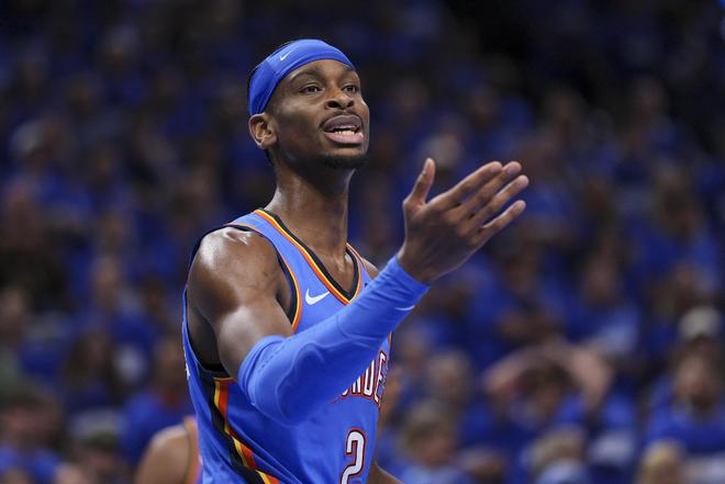 出了强大的 出了强大的