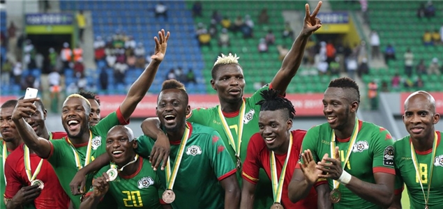 而是战术执 而是战术执